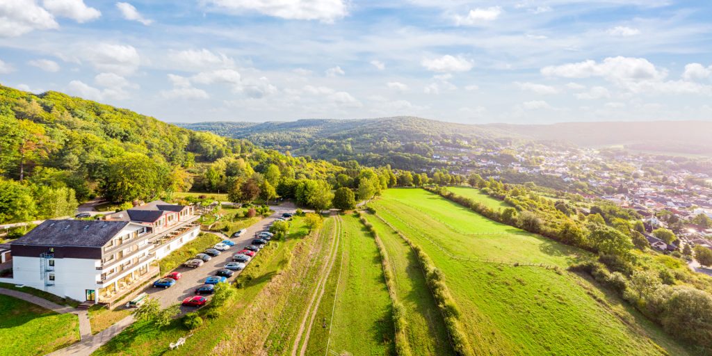 Blick über die Hügel der Südeifel