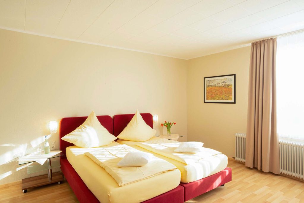Zimmer im Waldhotel in Bollendorf mit Wander- und Radwegen