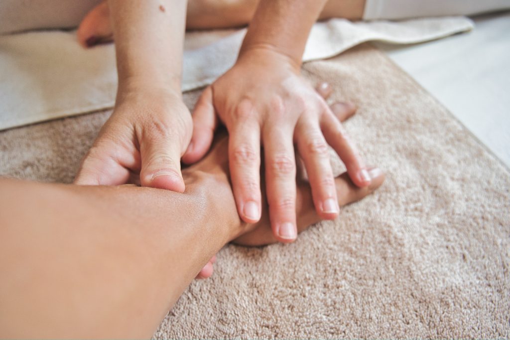 Wellness in Bollendorf mit Teilkörpermassage und Fuss-Reflexzonen Massage